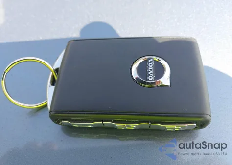 2024 Volvo S60 B5 Plus Dark Theme из США, поврежденный, VIN 7JRL12FL1RG305360